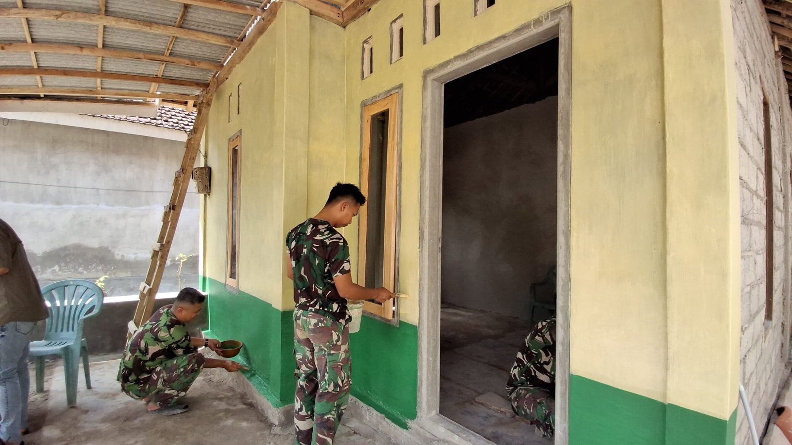 Satgas TMMD Percantik Rumah Ibu Sulami, Wujud Nyata Kepedulian untuk Rakyat